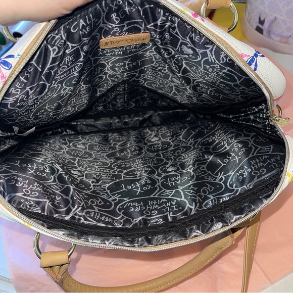 BETSEY JOHNSON Colorful Bowtie Vegan Leather Messenger Padded Laptop Bag, boho - Picture 2 of 10